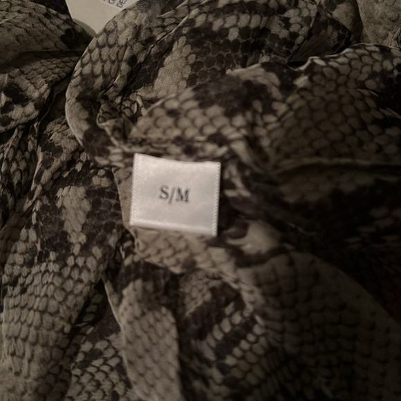 We are LEONE Gorgeous NEW Wrap in Red with animal print, 100% Silk. NWT - Picture 7 of 10